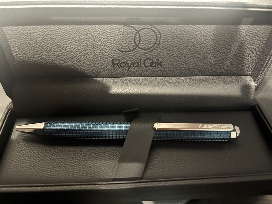 Audemars Piguetロイヤルオークブルー文字盤ボールペン専用ケース付き