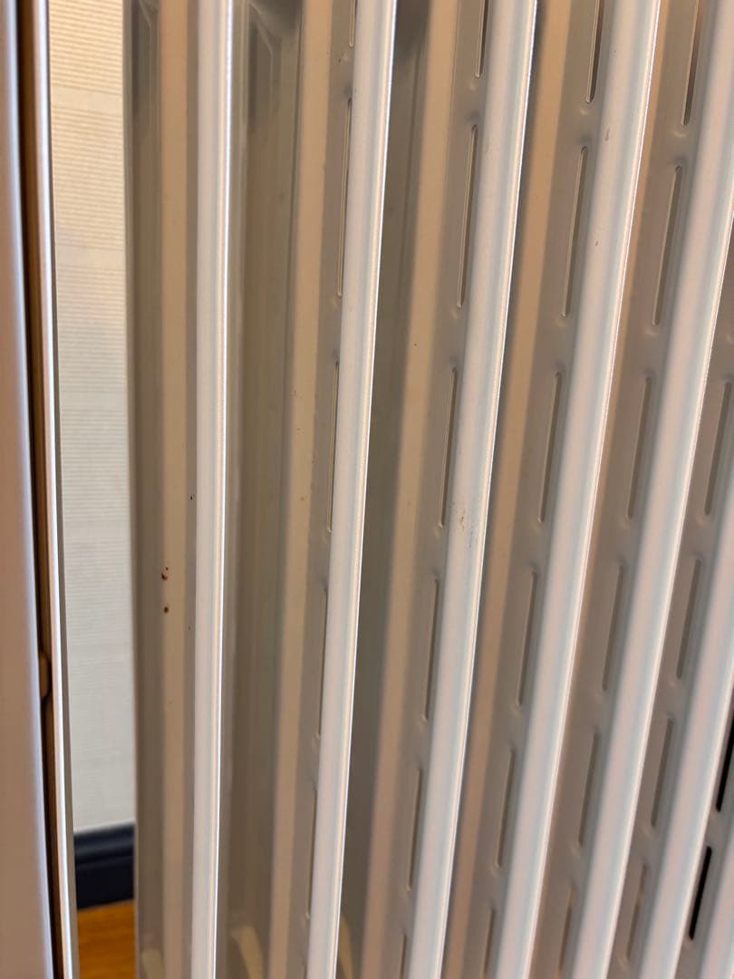 DeLonghi VertCaldo ホワイト　オイルヒーター　ゼロ風暖房