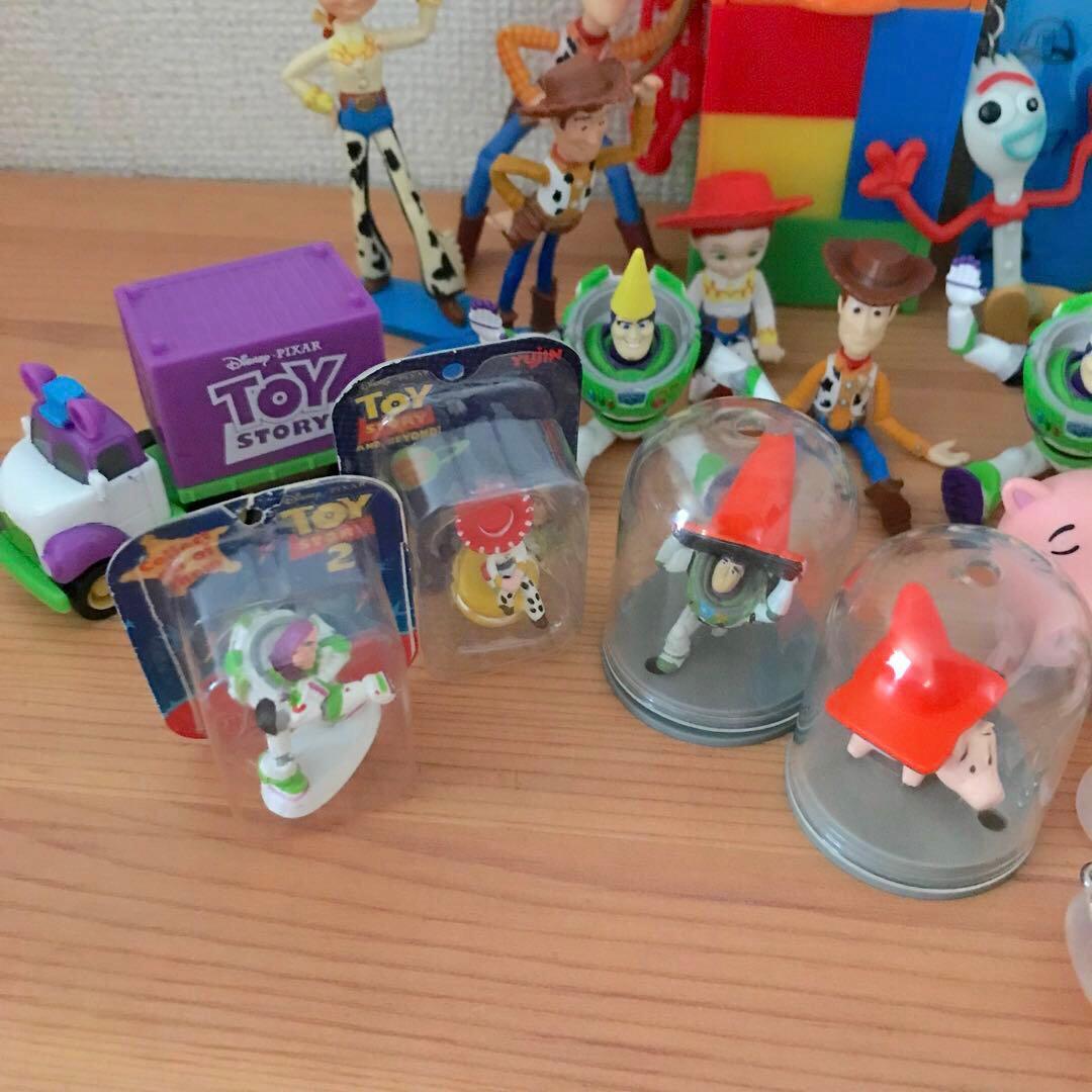トイ・ストーリー　ウッディ　バズ　リトルグリーンメン　フィギュア　ぬいぐるみ