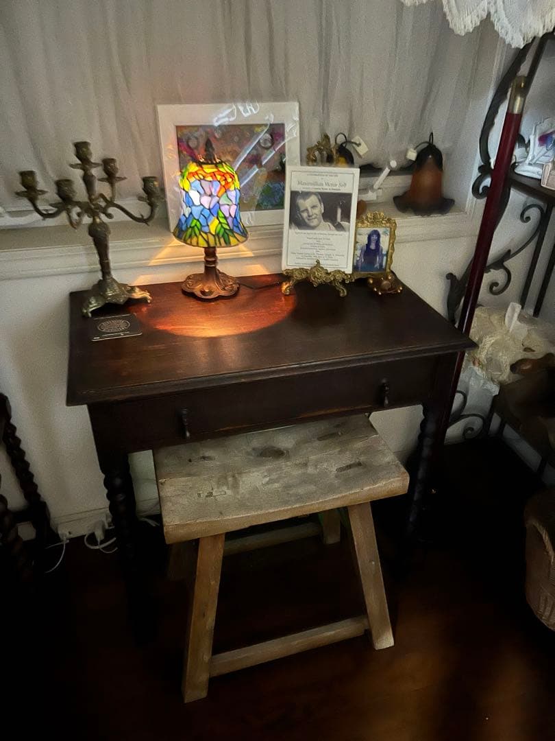 イギリス ホールテーブル ボールターンレッグ　アンティーク