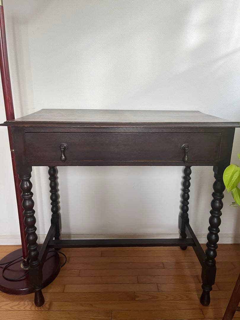 イギリス ホールテーブル ボールターンレッグ　アンティーク