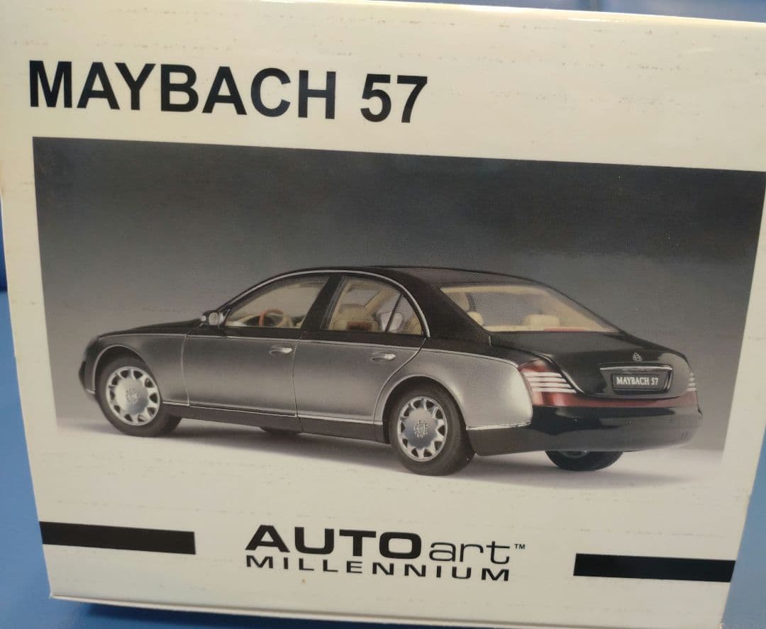 【新品・未使用】AUTOart MAYBACH 57 1/18スケール