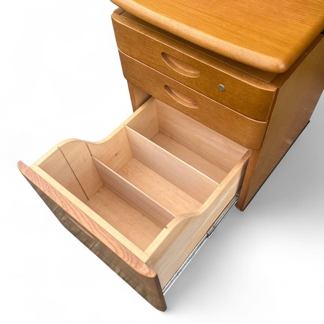 カリモク 学習家具セット② デスクワゴン 昇降式 バタフライ拡張天板販売ページ