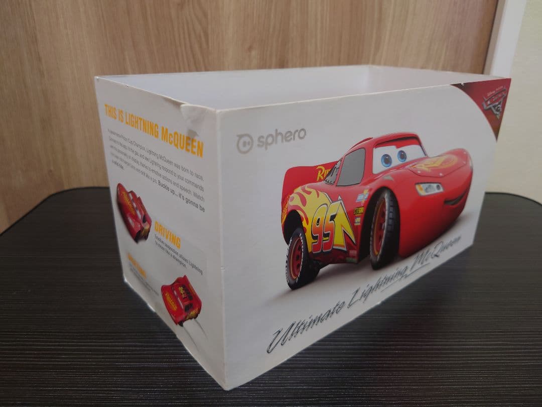 スフィロ　アルティメットライトニングマックイーン　ラジコン　カーズ