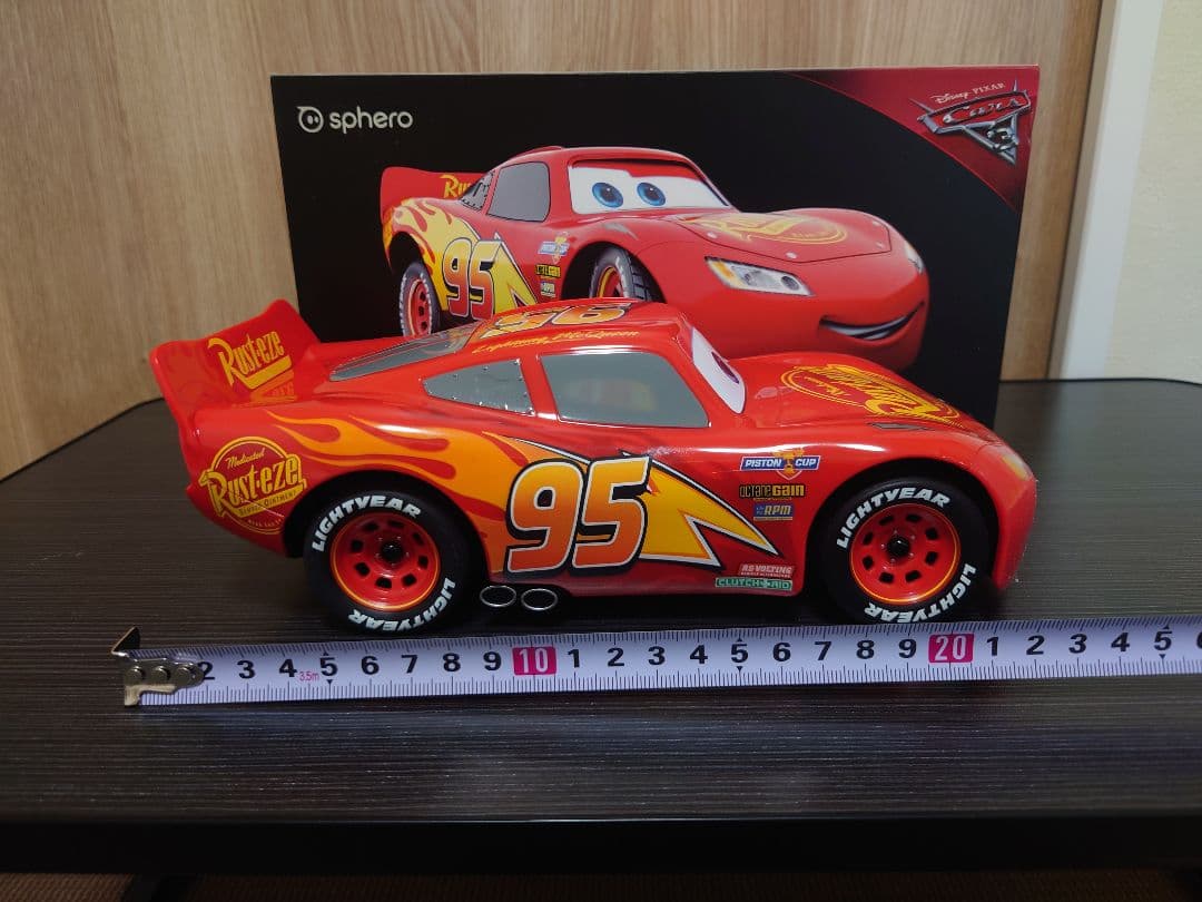 スフィロ　アルティメットライトニングマックイーン　ラジコン　カーズ