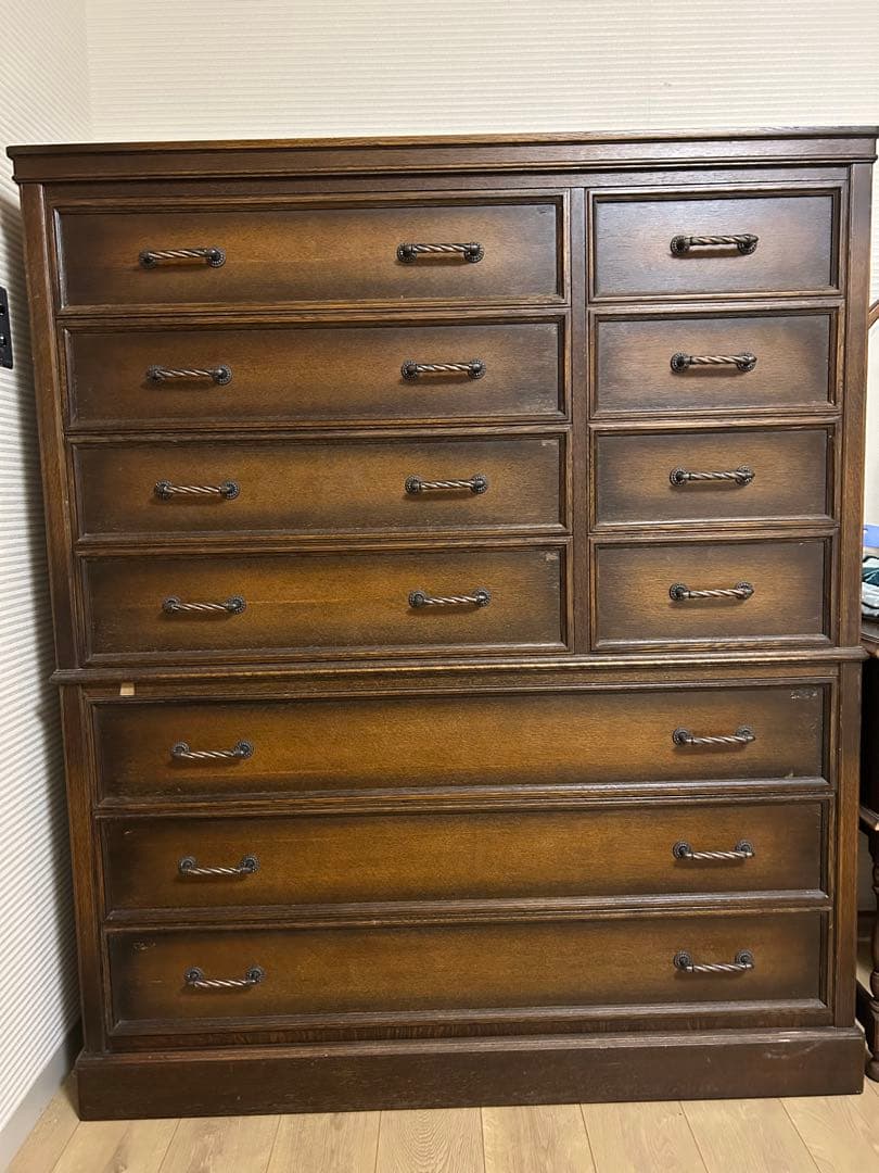 アンティーク　チェスト