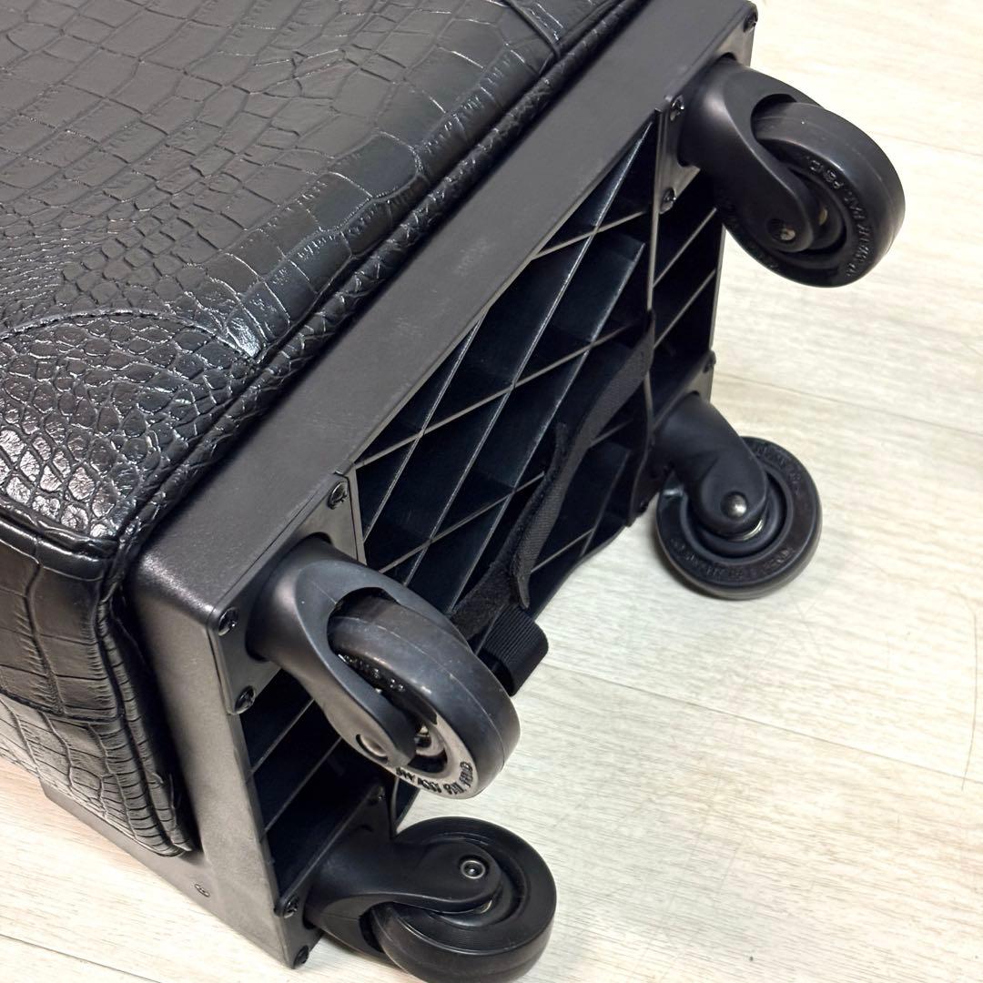 スワニー トートキャリー クロコダイル風型押し 4輪　旅行カバン　旅行バッグ
