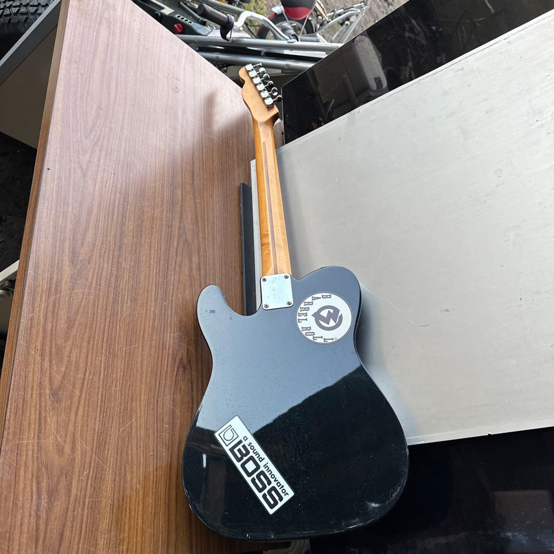 Fender Telecaster Standard ブラック・スプラッター