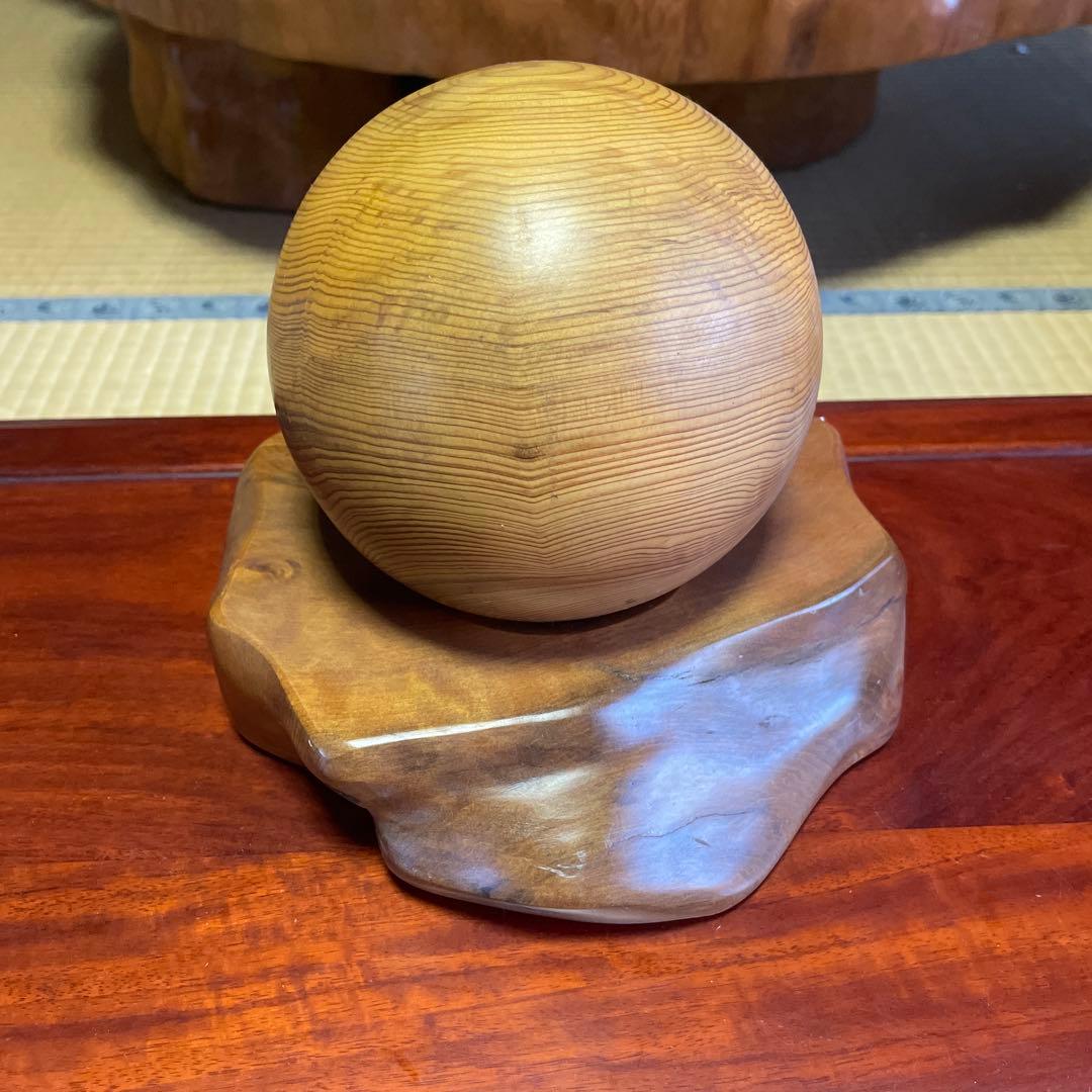 屋久杉　球体と不規則台座のセット