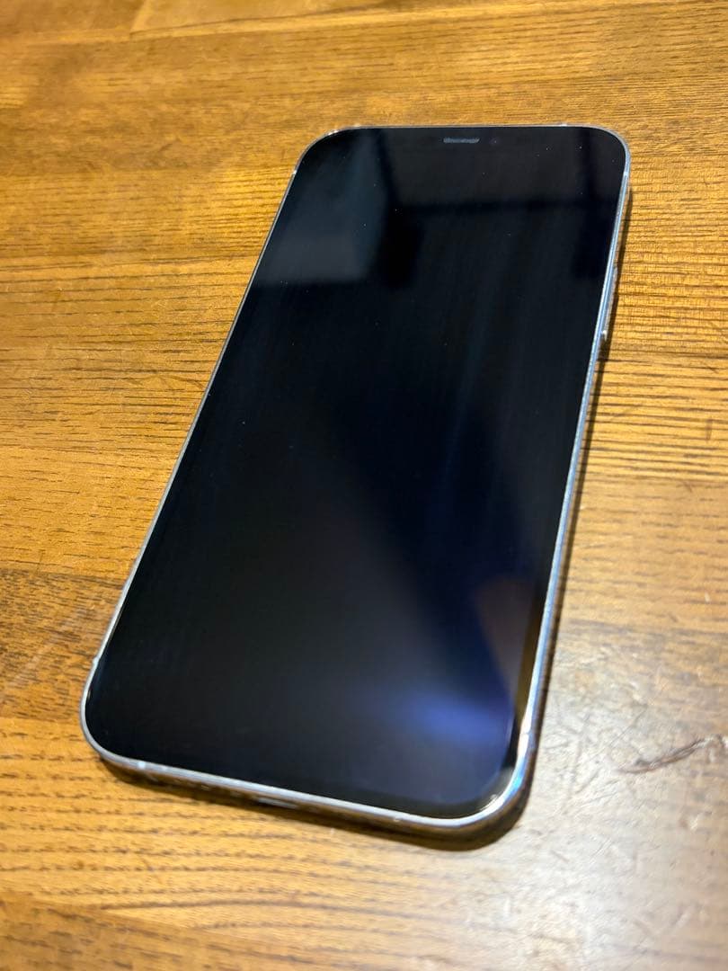Apple iPhone 12 Proシルバー　本体
