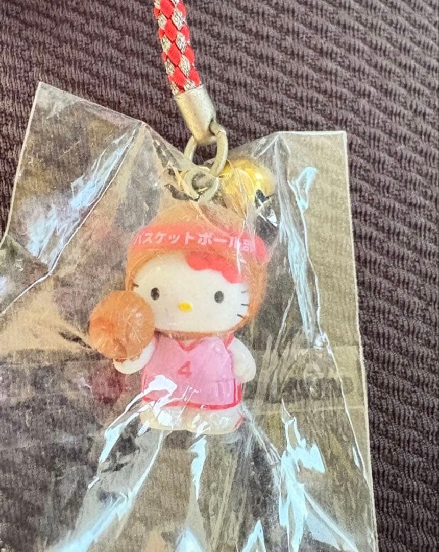 激レア！　ハローキティ 根付　体育会系　ストラップ　バスケットボール部