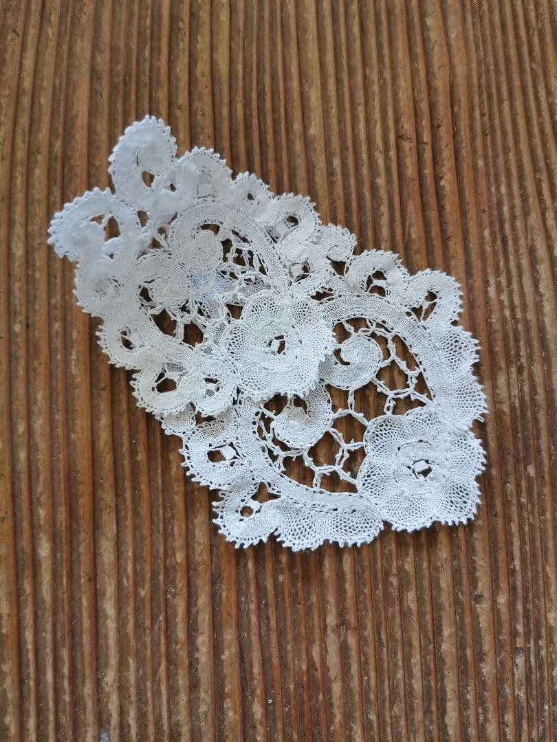 アンティーク フランス購入 レイヤーレースジャボ 二重繋ぎ 一重のポワンドローズ