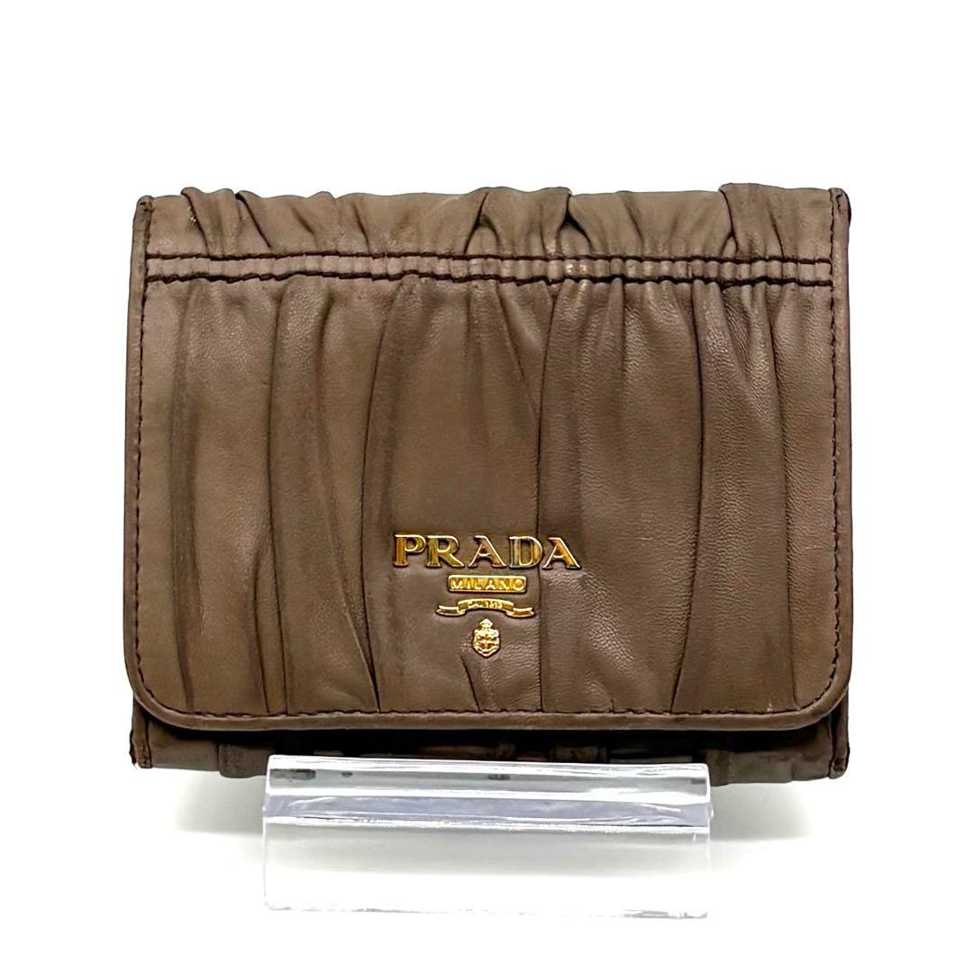 【美品】 付属品完備 PRADA レザー ギャザー 二つ折り財布 ロゴ ベージュ
