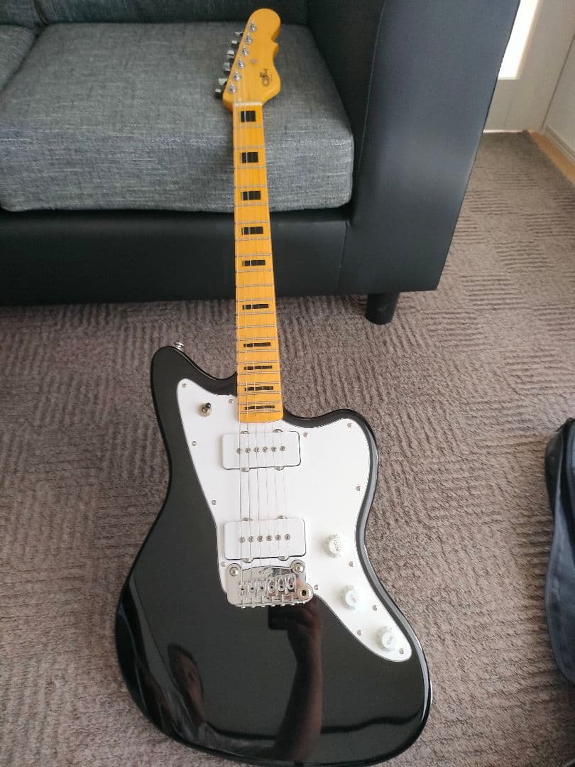 Ｇ＆Ｌ　　ＴＲＩＢＵＴＥ　ＤＯＨＥＮＹ ほとんど新品です。