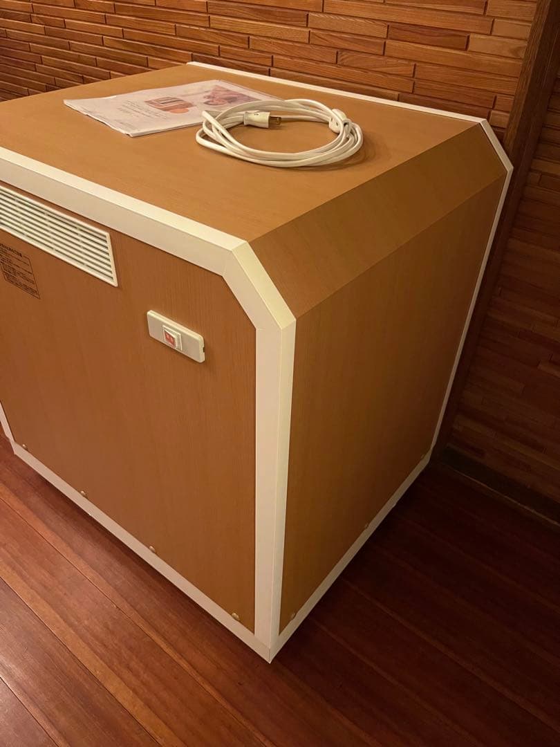 【新品同様】ワンだぁルーム ペット用防音室