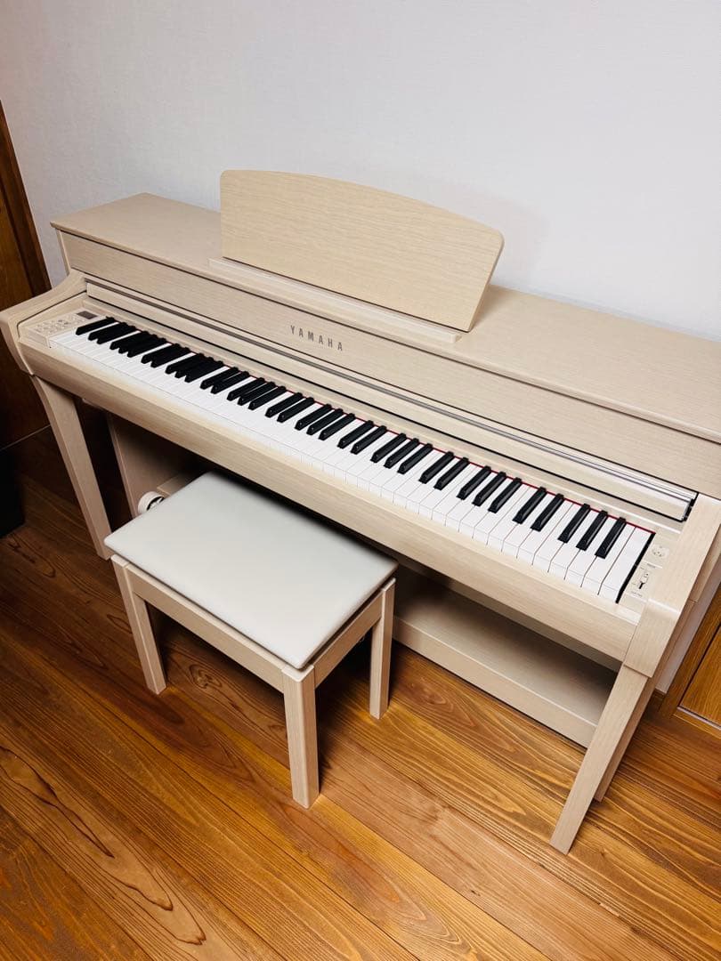 YAMAHA クラビノーバ CLP-735（ホワイトアッシュ調）