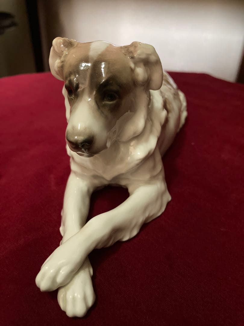 KPM ベルリン　フィギュリン　オブジェ　犬置物