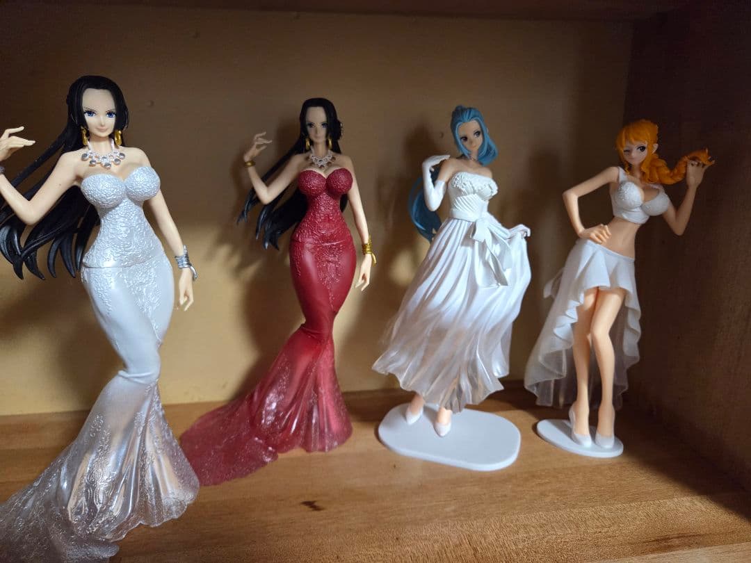 ワンピース 女性フィギュアセット　16体　まとめ売り