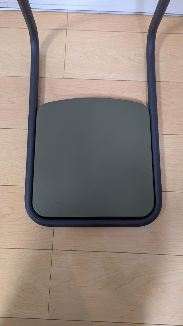 STAN CHAIR スタンディングチェア もたれる立ち椅子 腰痛 姿勢