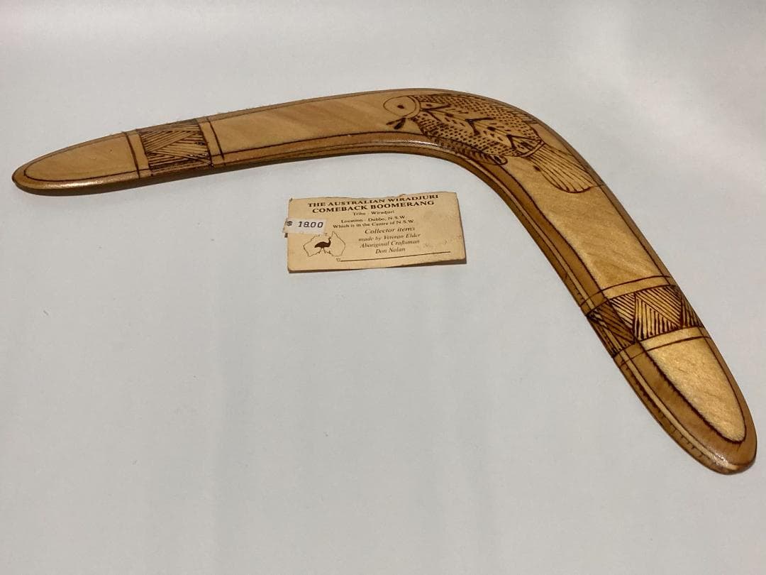 手彫りの木製ブーメラン 約60cm