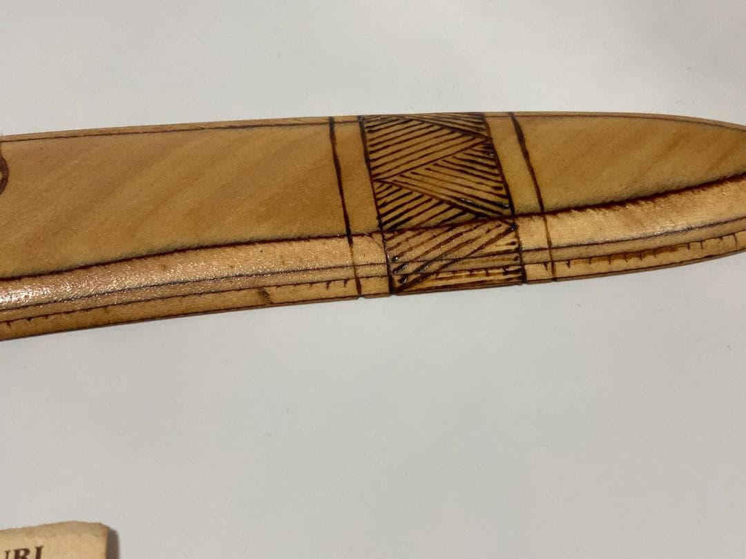 手彫りの木製ブーメラン 約60cm