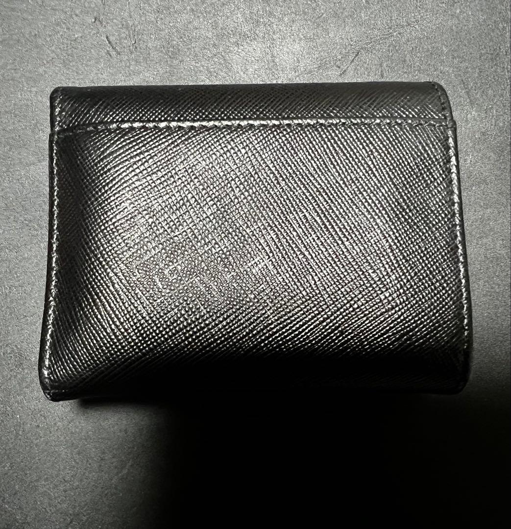 【美品】PRADA サフィアーノトライアングル　ブラック 三つ折り財布