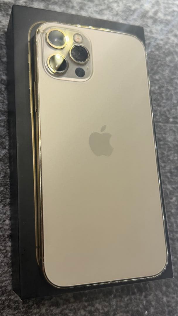 【美品】Apple iPhone 12 Pro 128GBゴールド 本体とケース