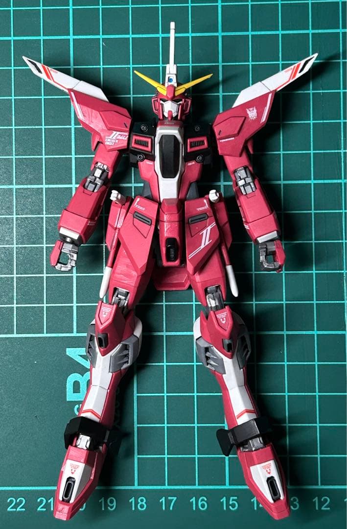 インフィニットジャスティスガンダム弍式　塗装完成品　部分塗装　HG
