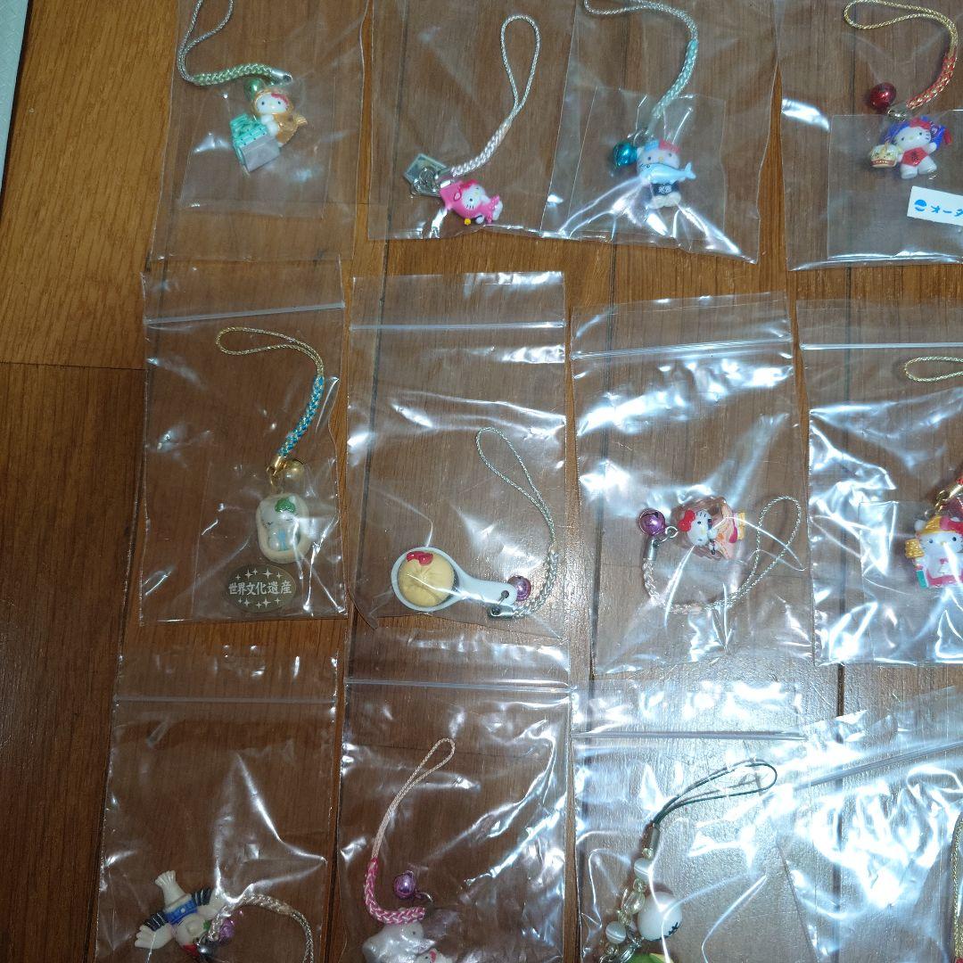 【希少品あり】ご当地キティ根付まとめ売り５８点＋その他10点