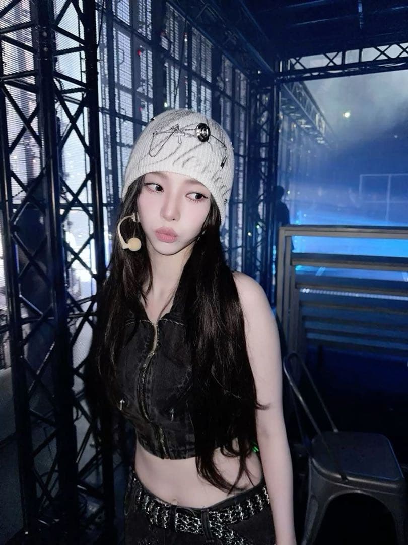 2000Archives ビーニー aespa ウィンター カリナ 着用