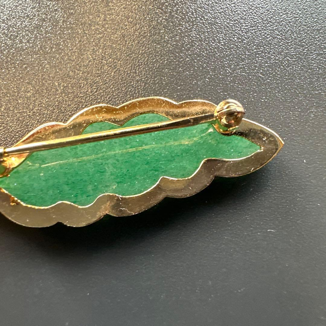 K18 翡翠　グリーン　葉っぱ型　ブローチ