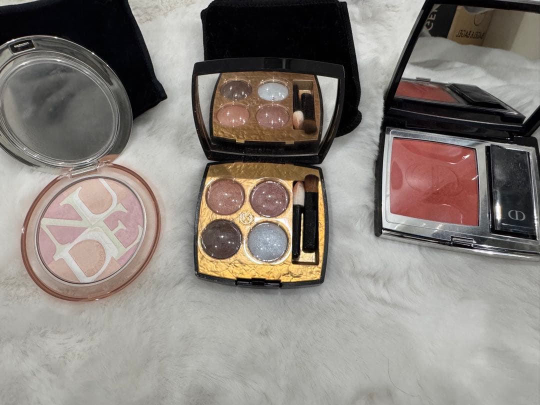 化粧品１２点まとめ売り！ディオール、シャネルその他コスメなど【新品ポーチ付き❣️】
