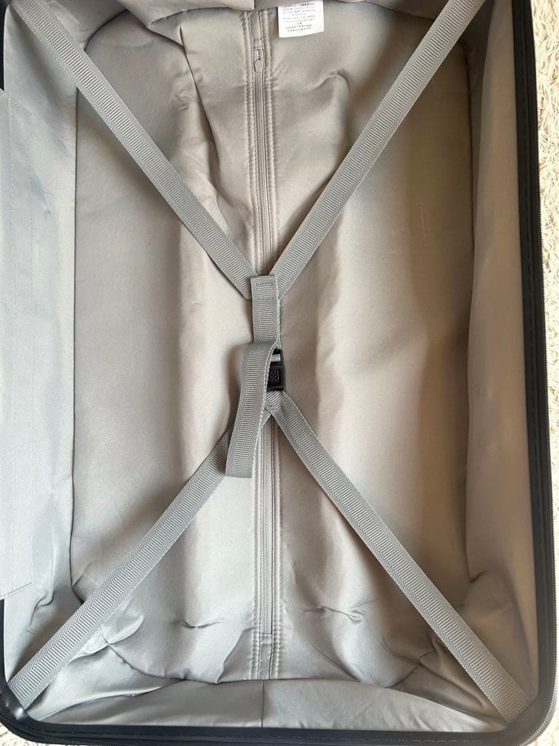 無印良品 キャリーケース バーを自由に調節できる ハード スーツケース 63L