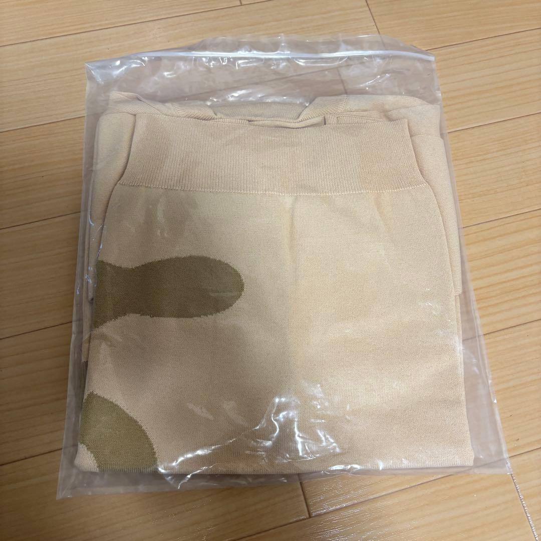 だいにぐるーぷ　ニット　Lサイズ　新品未開封