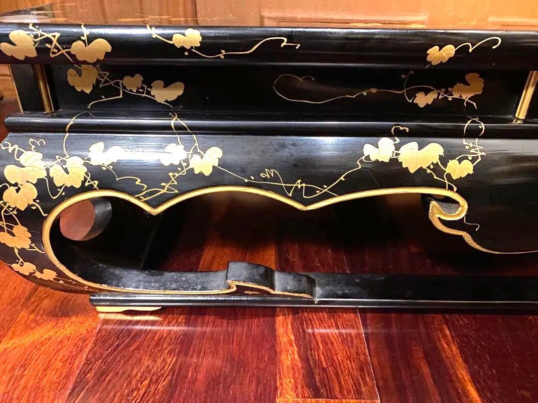 漆器、蒔絵の花台、大きい