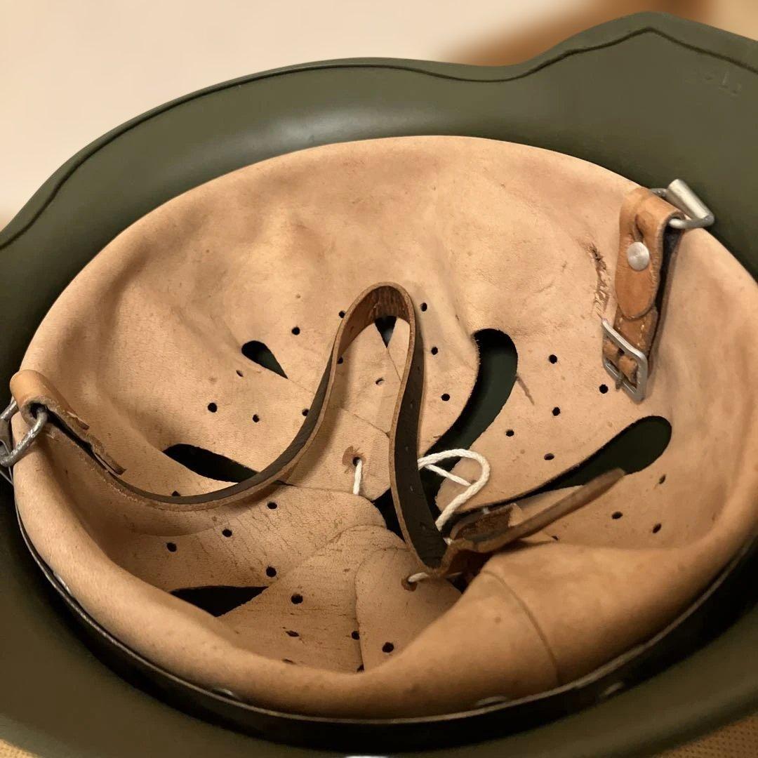 旧ドイツ軍ヘルメット　金属製レプリカ