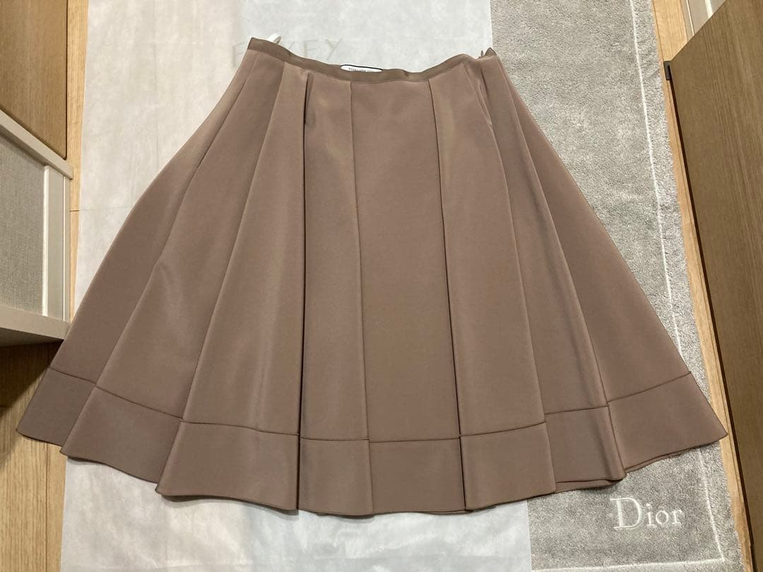 フォクシースカート　モカ　４０サイズ　新品未使用品　４１０１３