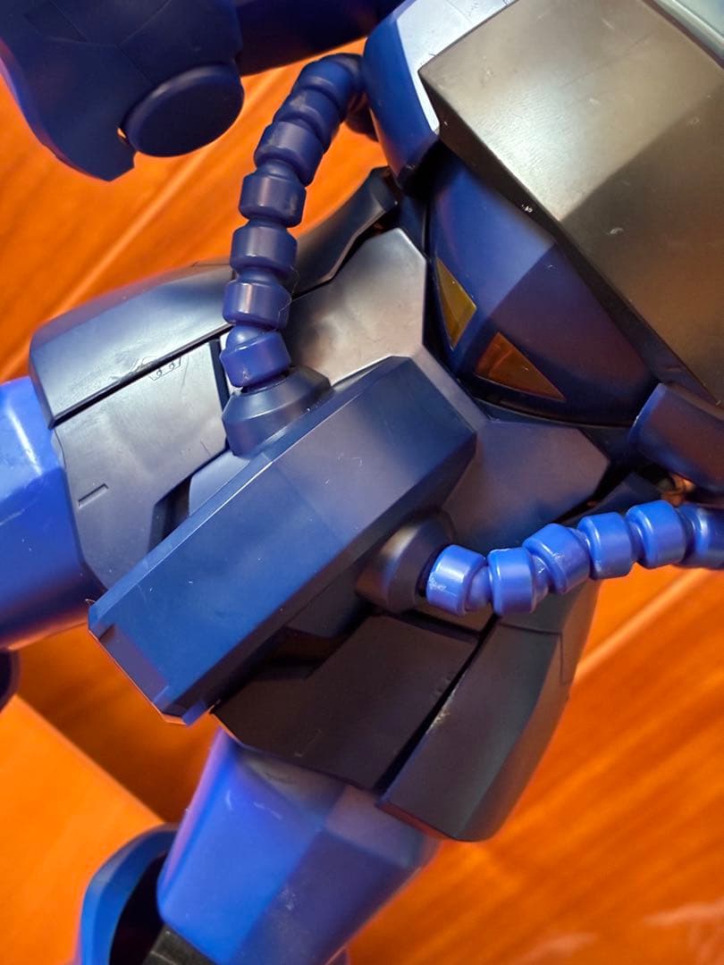 HY2M 1/60 MS-07B グフ【組立済み】