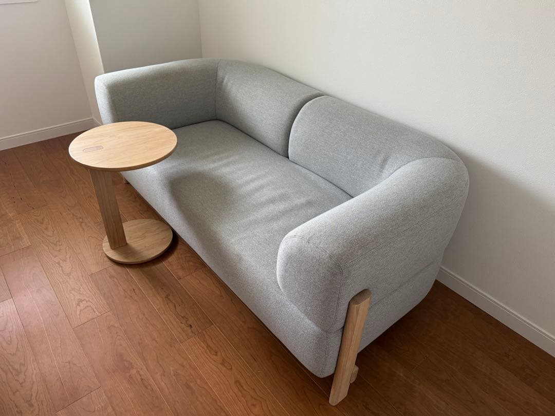 カリモクニュースタンダード　エレファントサイドテーブル