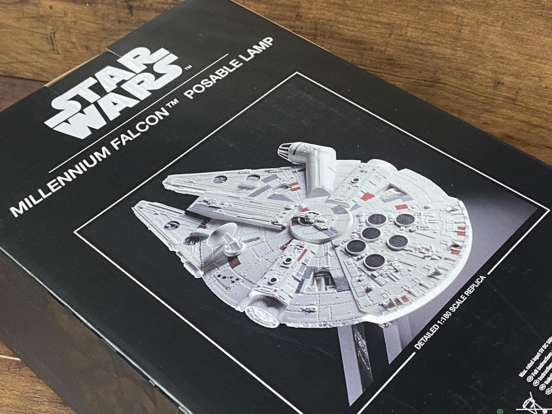スターウォーズ ミレニアムファルコン デスクライト