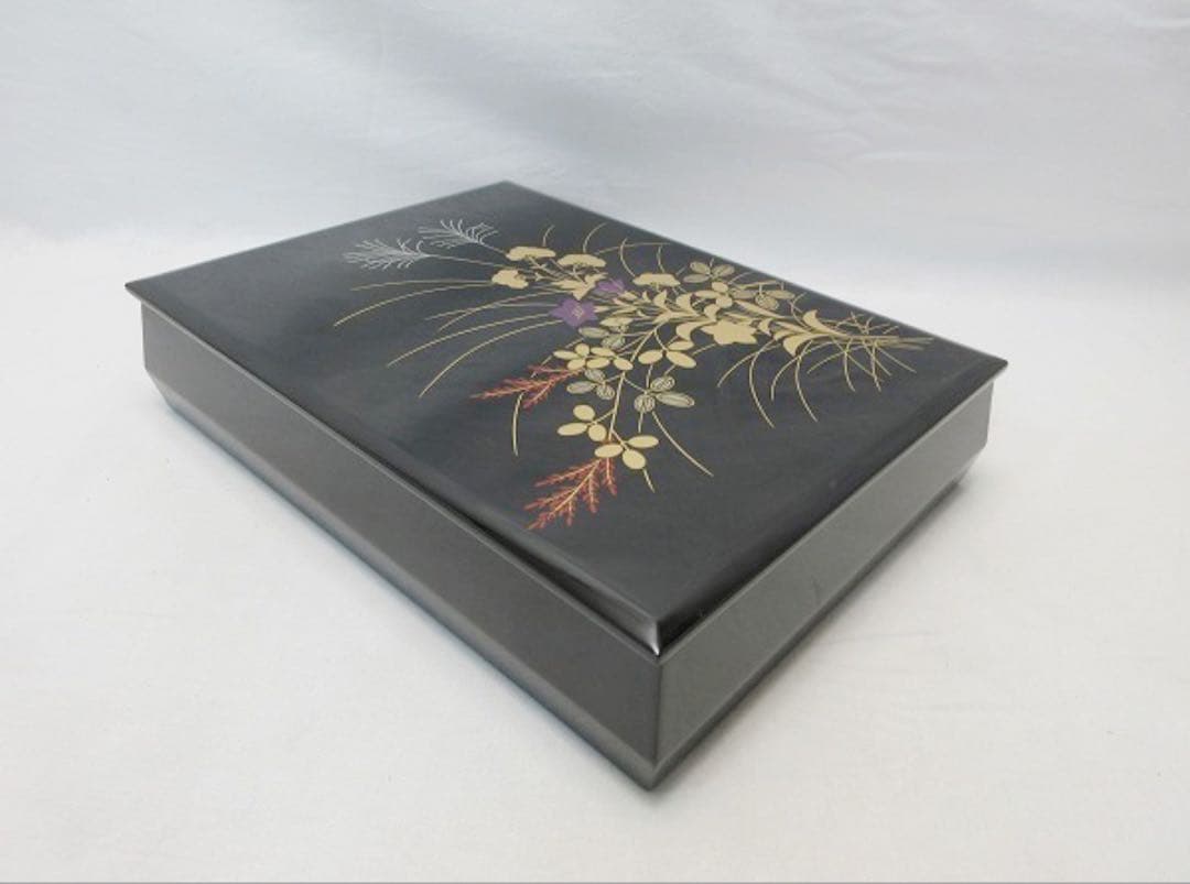 未使用 書道具 木製金梨地 タイヤ型 金彩秋草蒔絵 文庫 収納ケース 紙箱