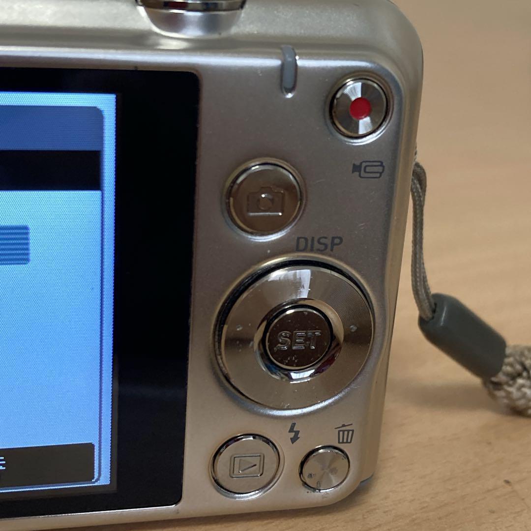 CASIO　デジカメ EXILIM EX-ZS26　シルバー　コンデジ