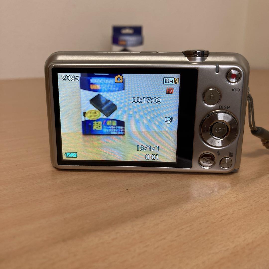 CASIO　デジカメ EXILIM EX-ZS26　シルバー　コンデジ