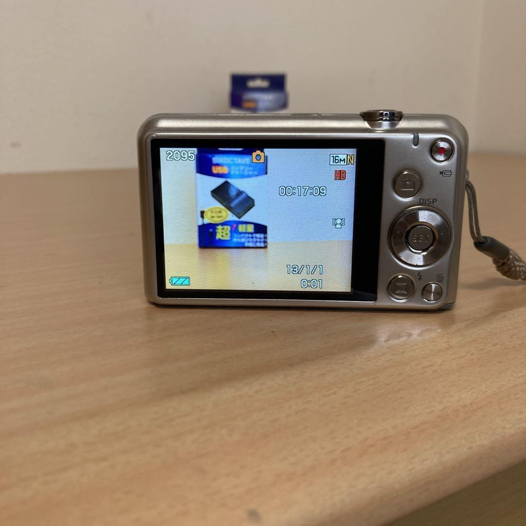 CASIO　デジカメ EXILIM EX-ZS26　シルバー　コンデジ