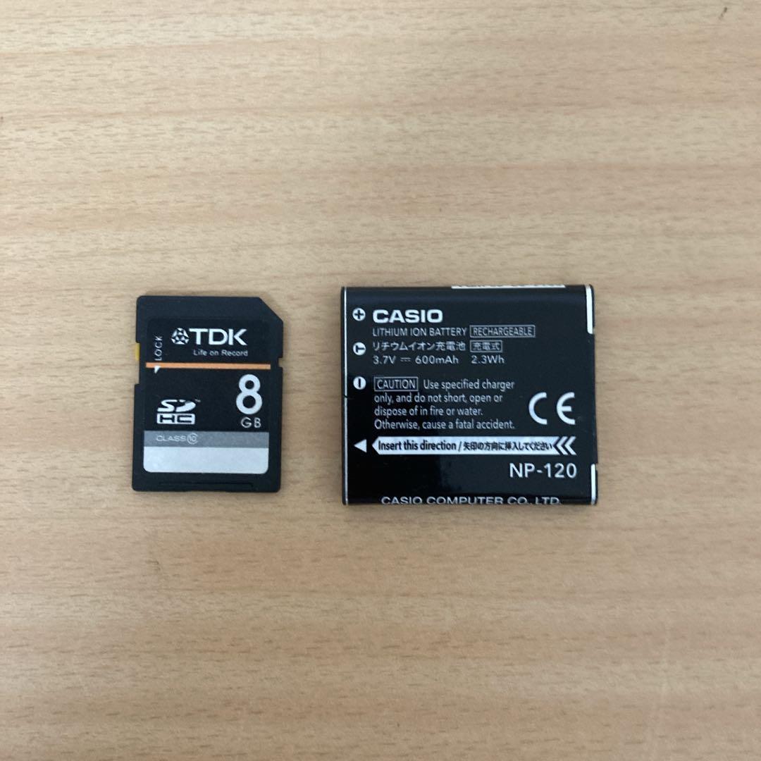 CASIO　デジカメ EXILIM EX-ZS26　シルバー　コンデジ