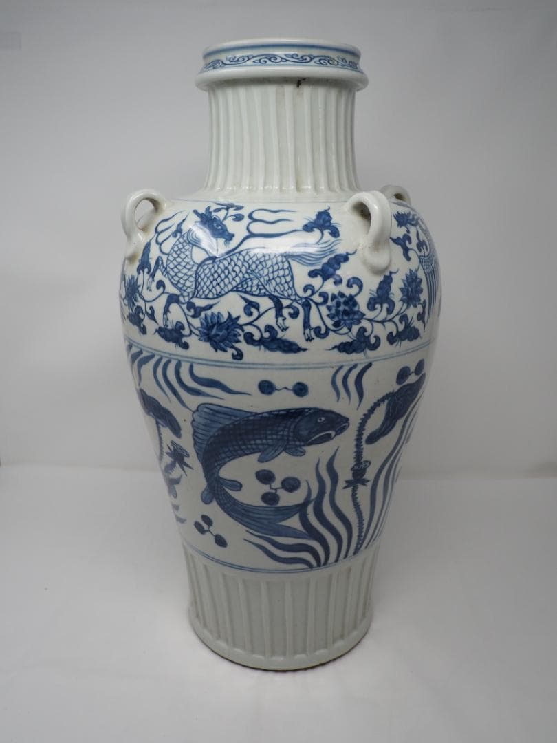 青花　染付　耳付　瓶　壺　花瓶　麒麟　鳳凰　魚　蓮　魚藻紋　中国　中華　修理跡
