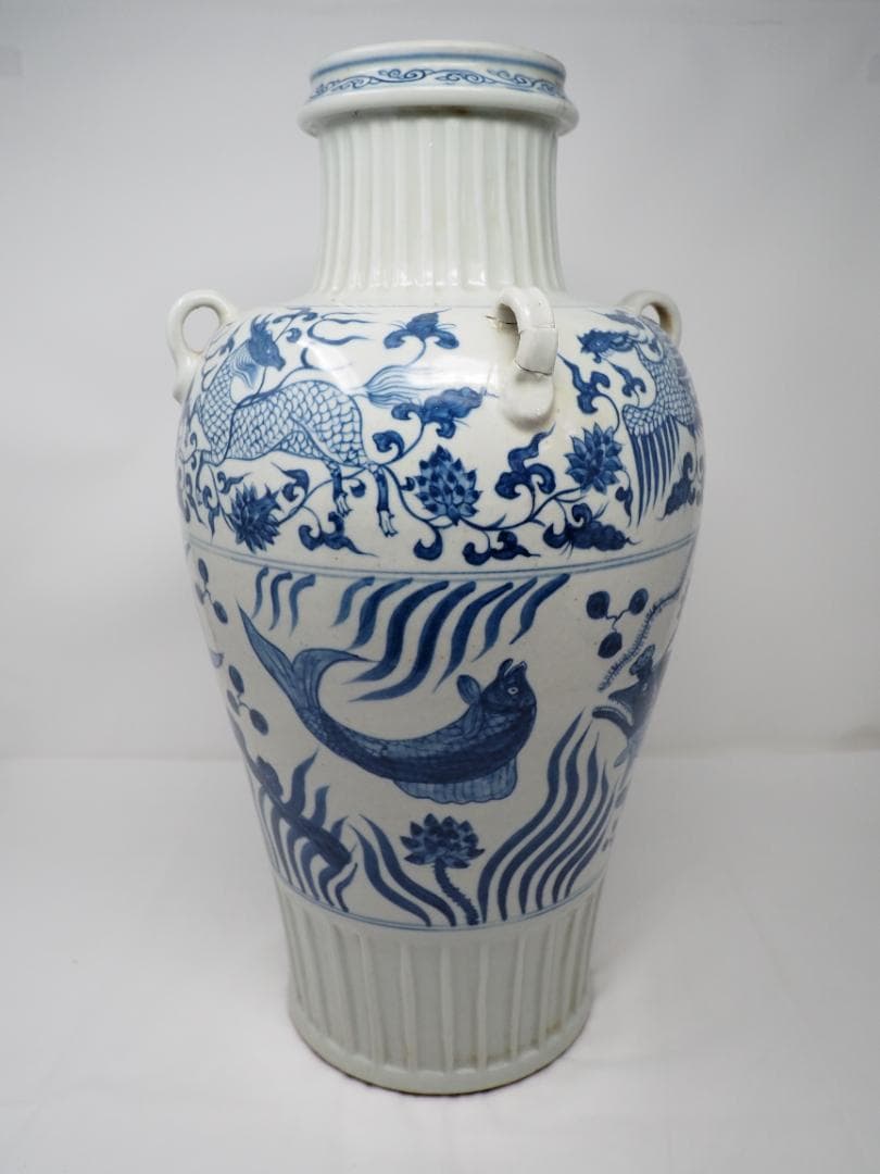 青花　染付　耳付　瓶　壺　花瓶　麒麟　鳳凰　魚　蓮　魚藻紋　中国　中華　修理跡