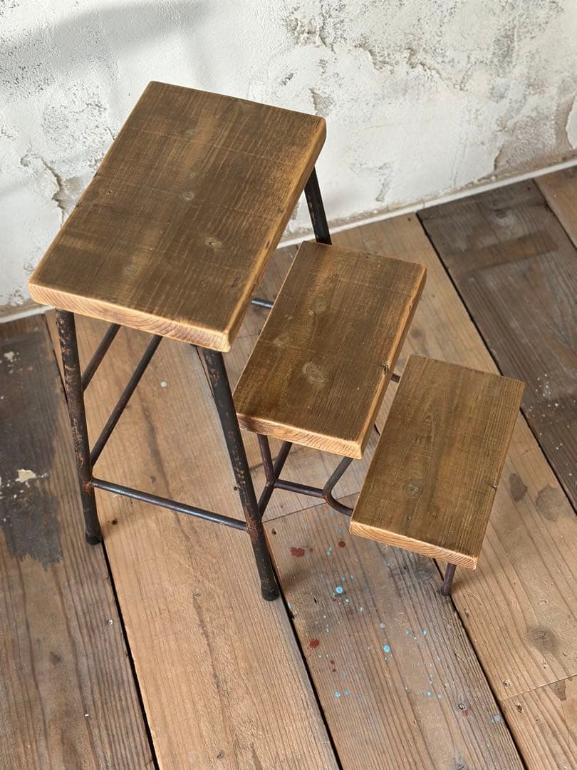 ✴︎最後の1台✴︎ ハンドメイド　ディスプレイステップラダー