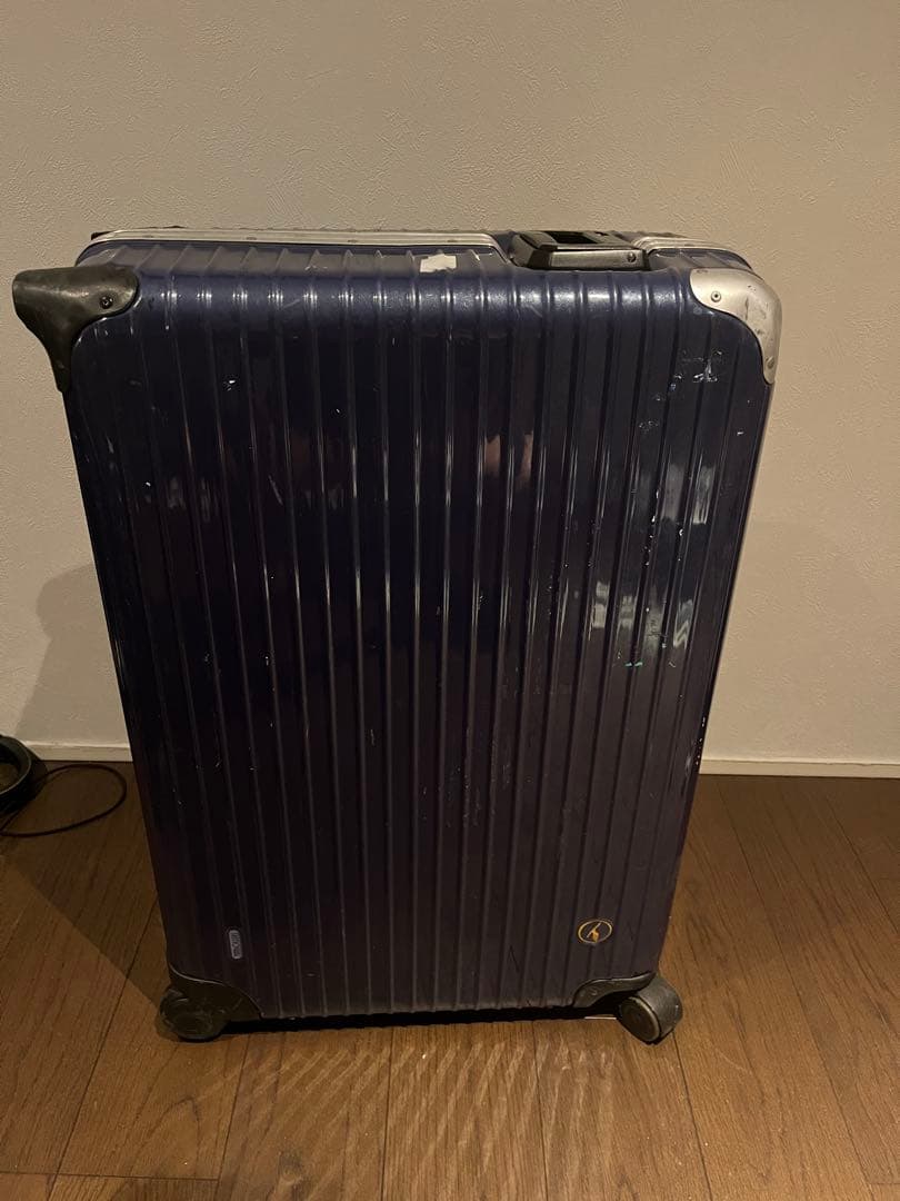 リモワ　ルフトハンザ　アキャリーケース　プルタブ