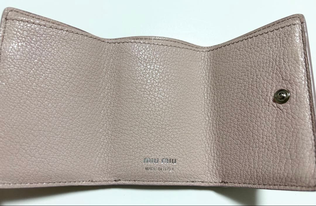 miu miu マドラスパール 三つ折財布